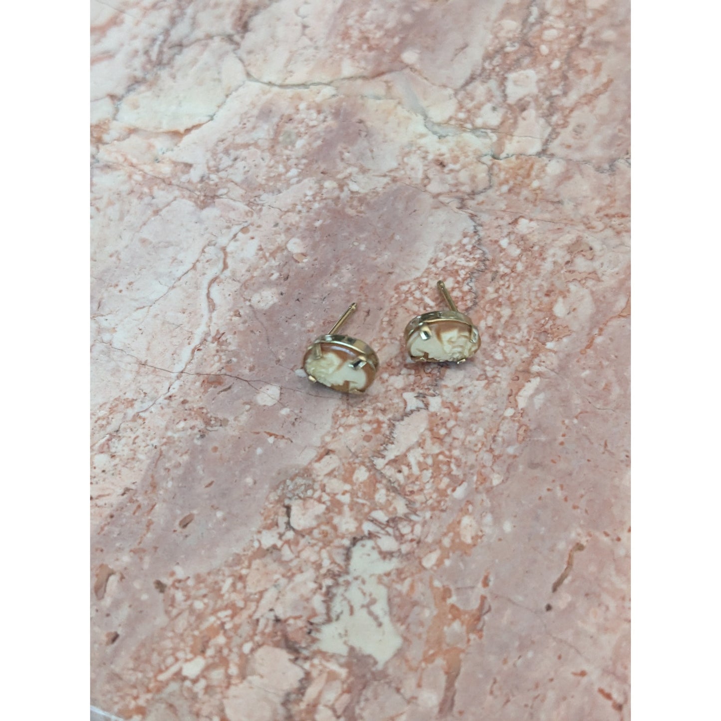 Vintage 10k Yellow Gold Cameo Carved Portrait Stud Earrings