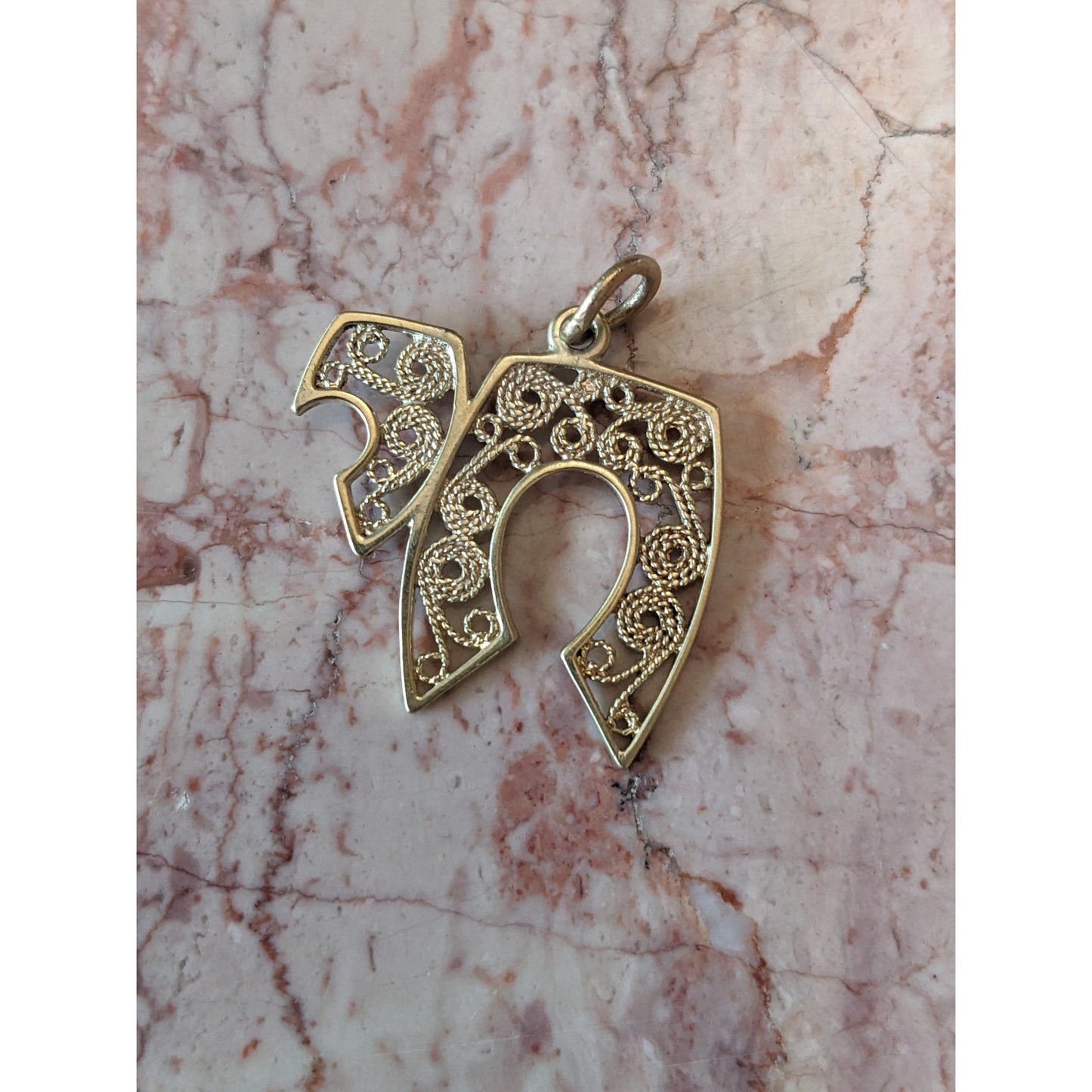 Estate Unmarked 14k Yellow Gold Chai Life Pendant Charm