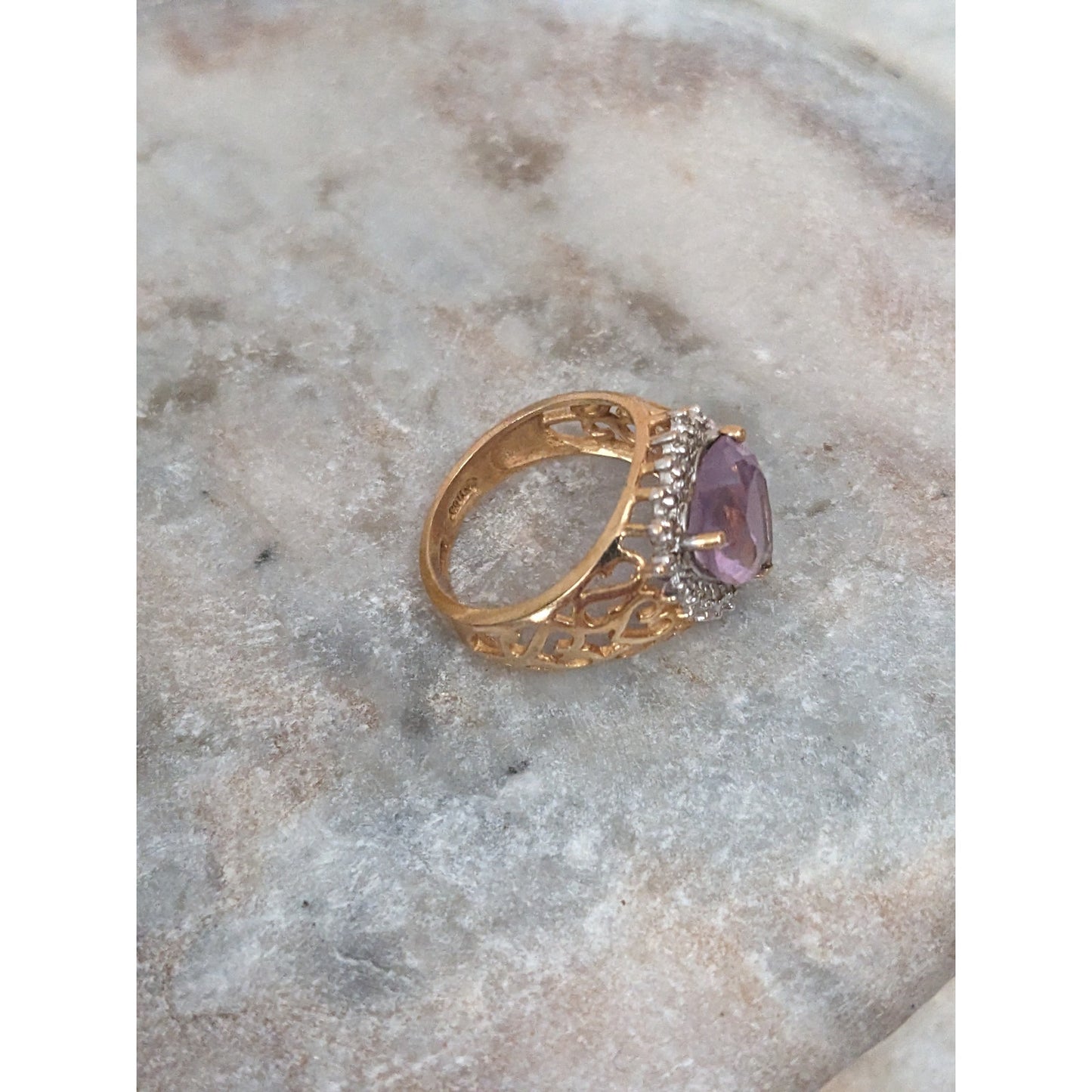 Vintage 10k Yellow Gold Ring Light Amethyst Stone Heart Cutouts Size 6.25