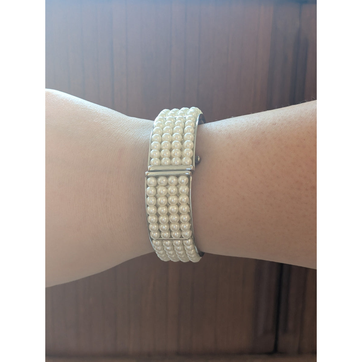 Preowned Winks Silver Tone Faux Pearl Peekaboo Bangle Watch