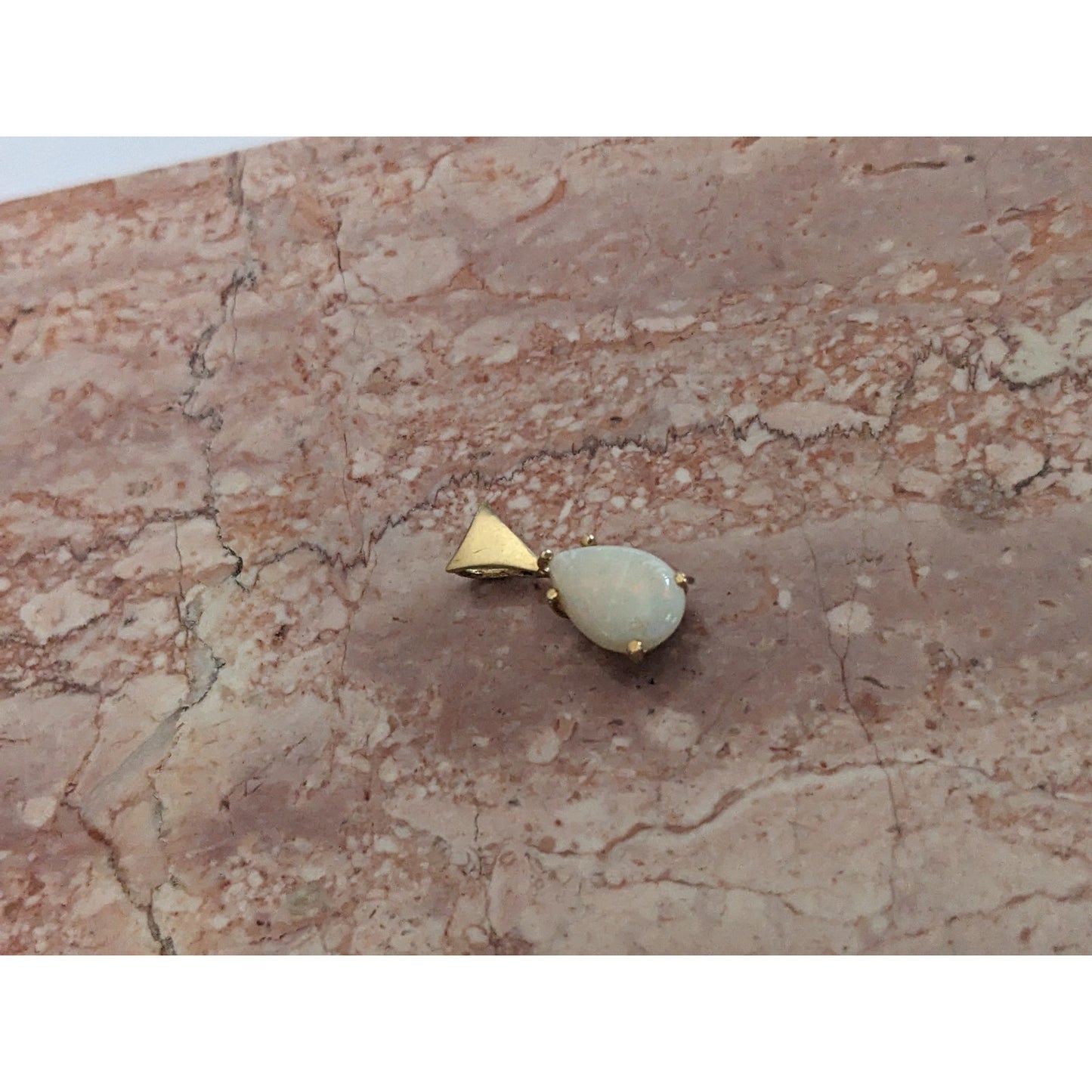 Estate 14k Yellow Gold Teardrop Opal Charm Pendant