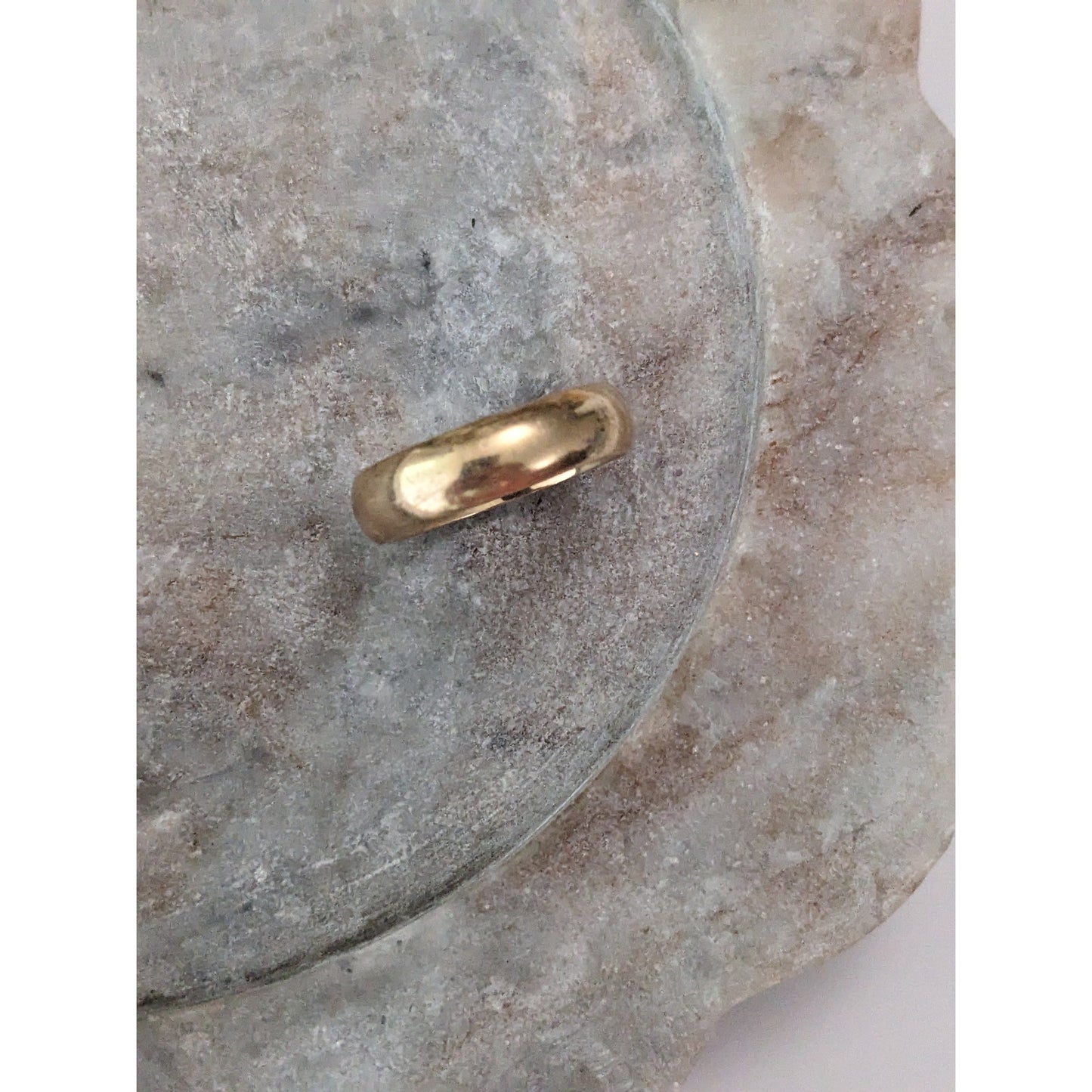 Vintage 14k Yellow Gold Round 6mm Simple Band Ring Size 10.5