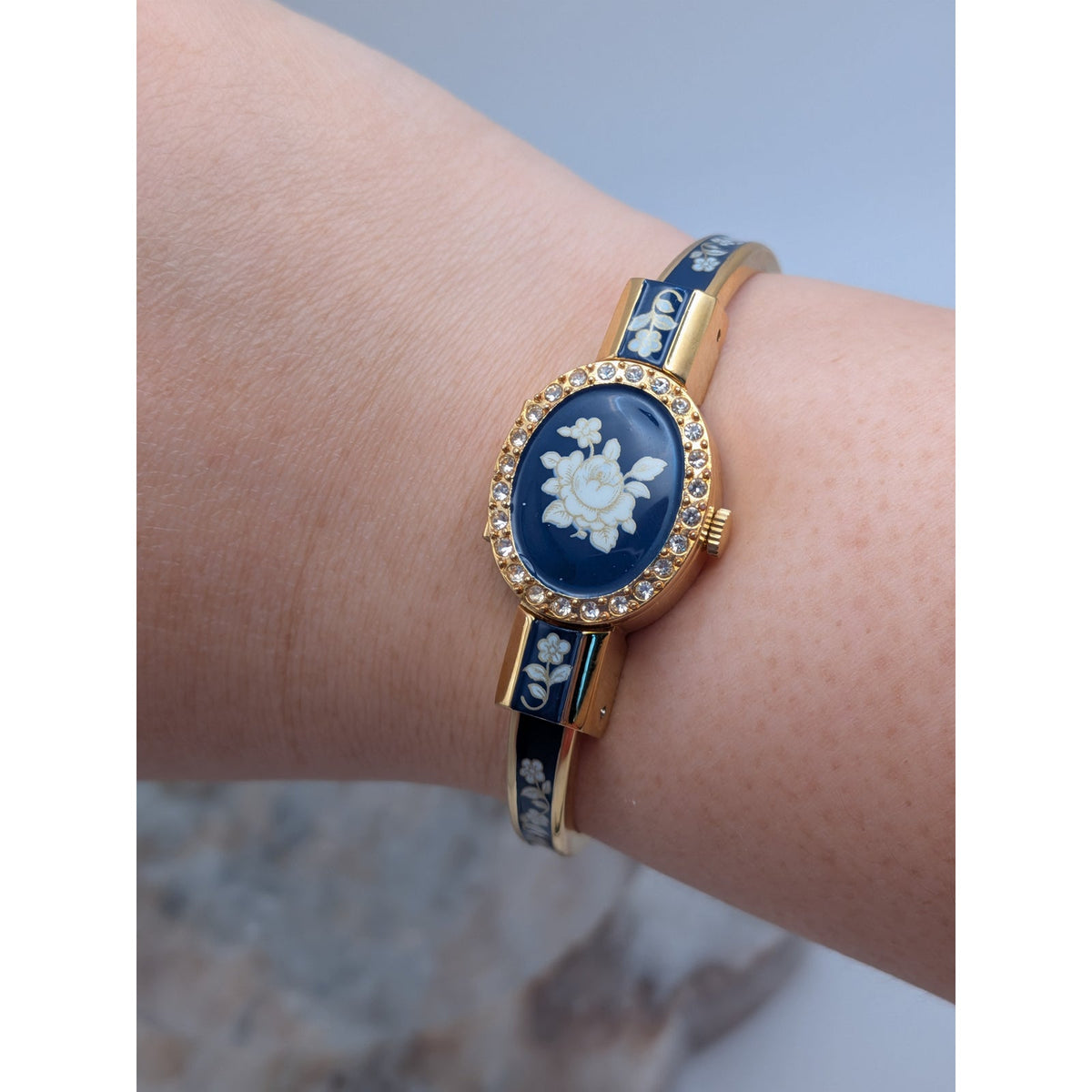 Vintage Andre Mouche Gold Tone Peekaboo Watch Blue Enamel White Flowers & Stones