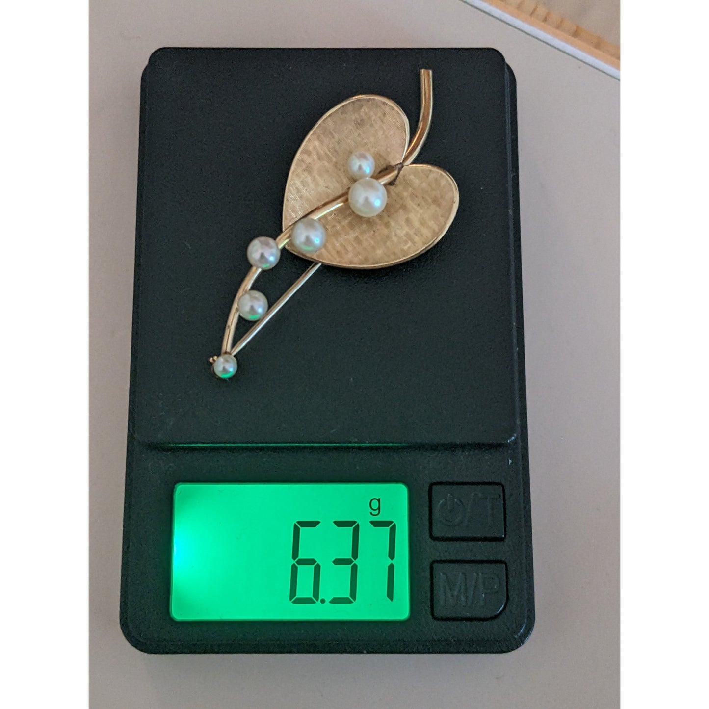 Vintage 14k Yellow Gold heart Leaf with Faux Pearls Brooch