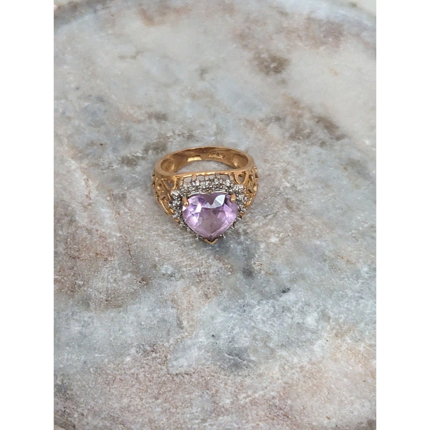 Vintage 10k Yellow Gold Ring Light Amethyst Stone Heart Cutouts Size 6.25