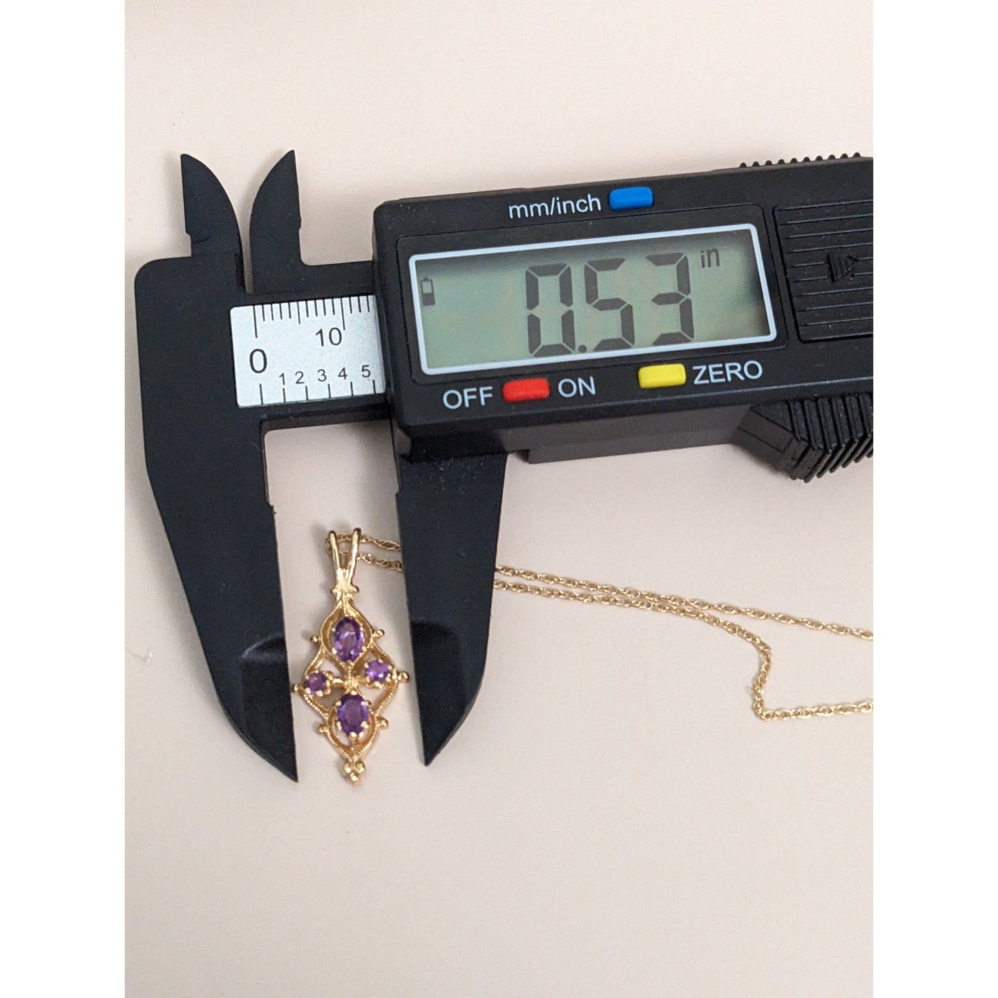 Estate 14k Yellow Gold 16in Necklace with Purple Amethyst Pendant