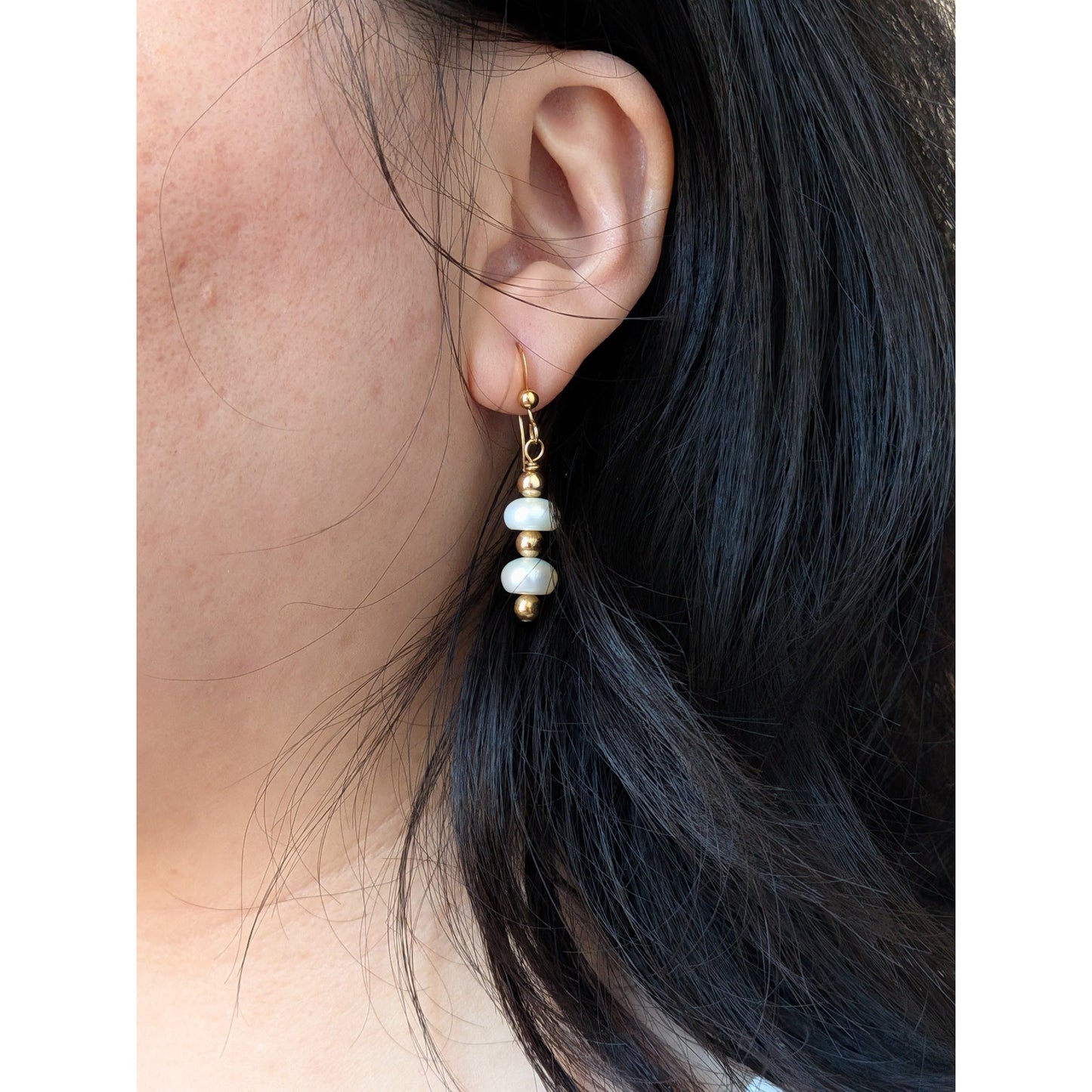 Vintage 10k Unmarked Yellow Gold and White Pearl Dangle Earrings