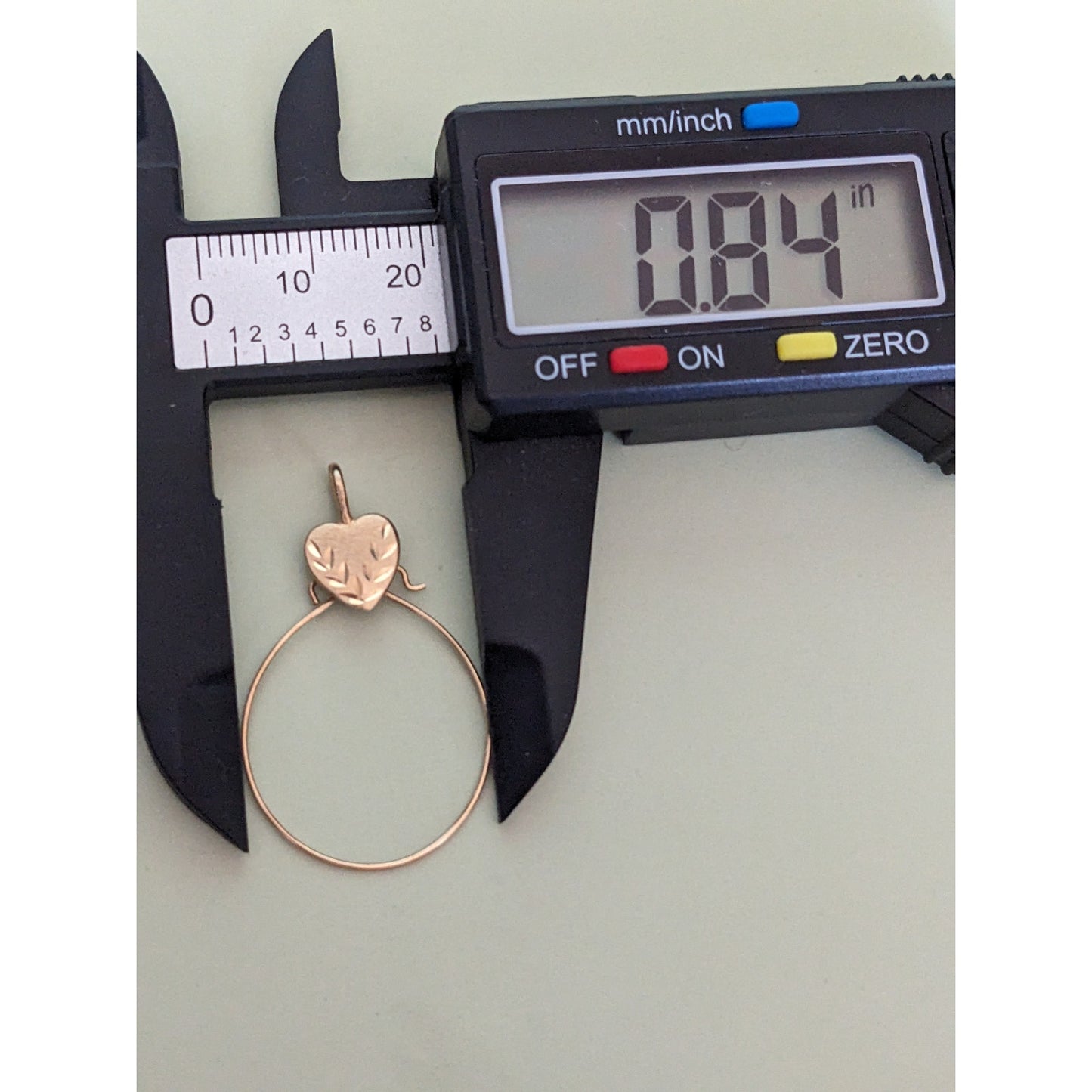 Vintage 14k Yellow Gold Mini Dainty Etched Heart Charm Holder Pendant