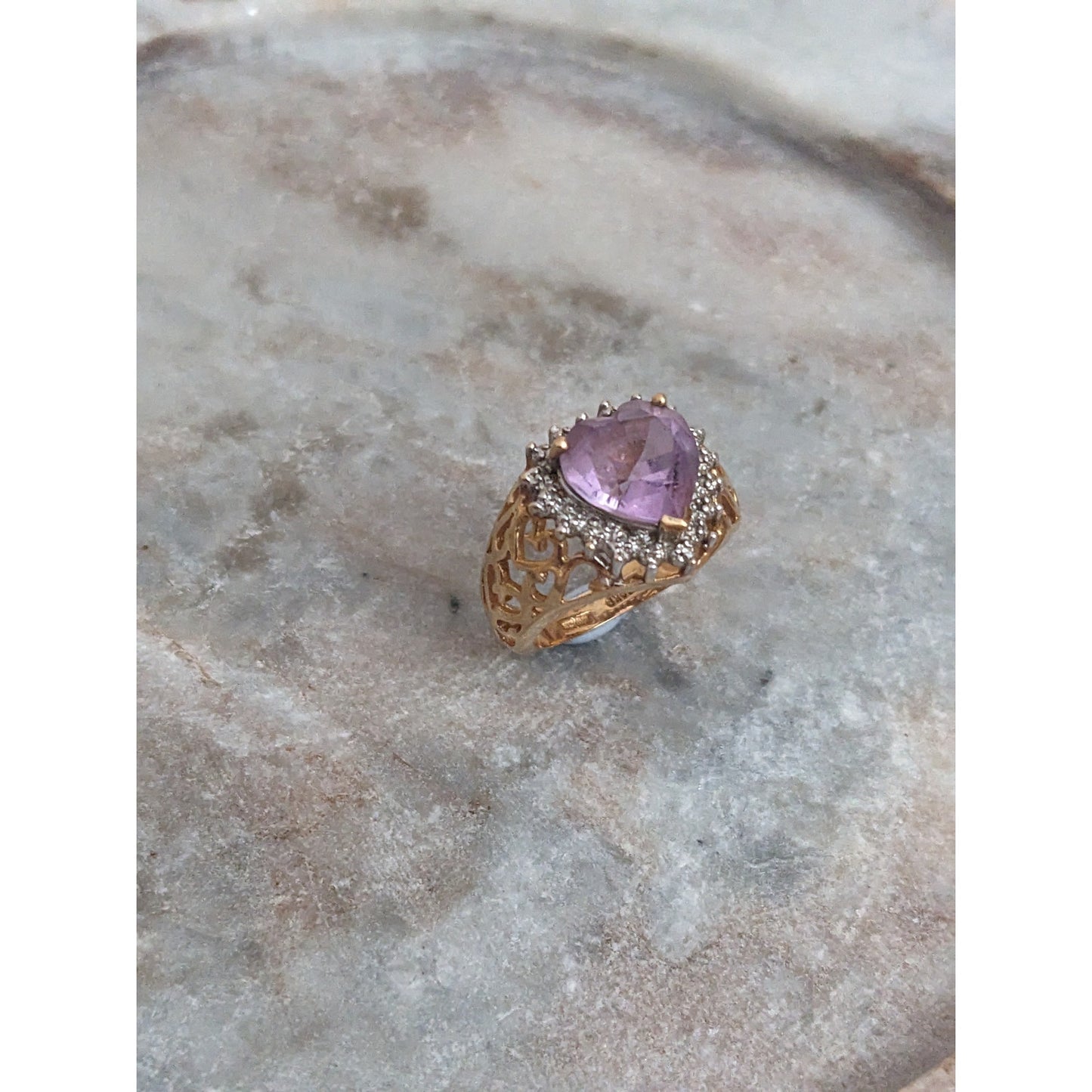Vintage 10k Yellow Gold Ring Light Amethyst Stone Heart Cutouts Size 6.25