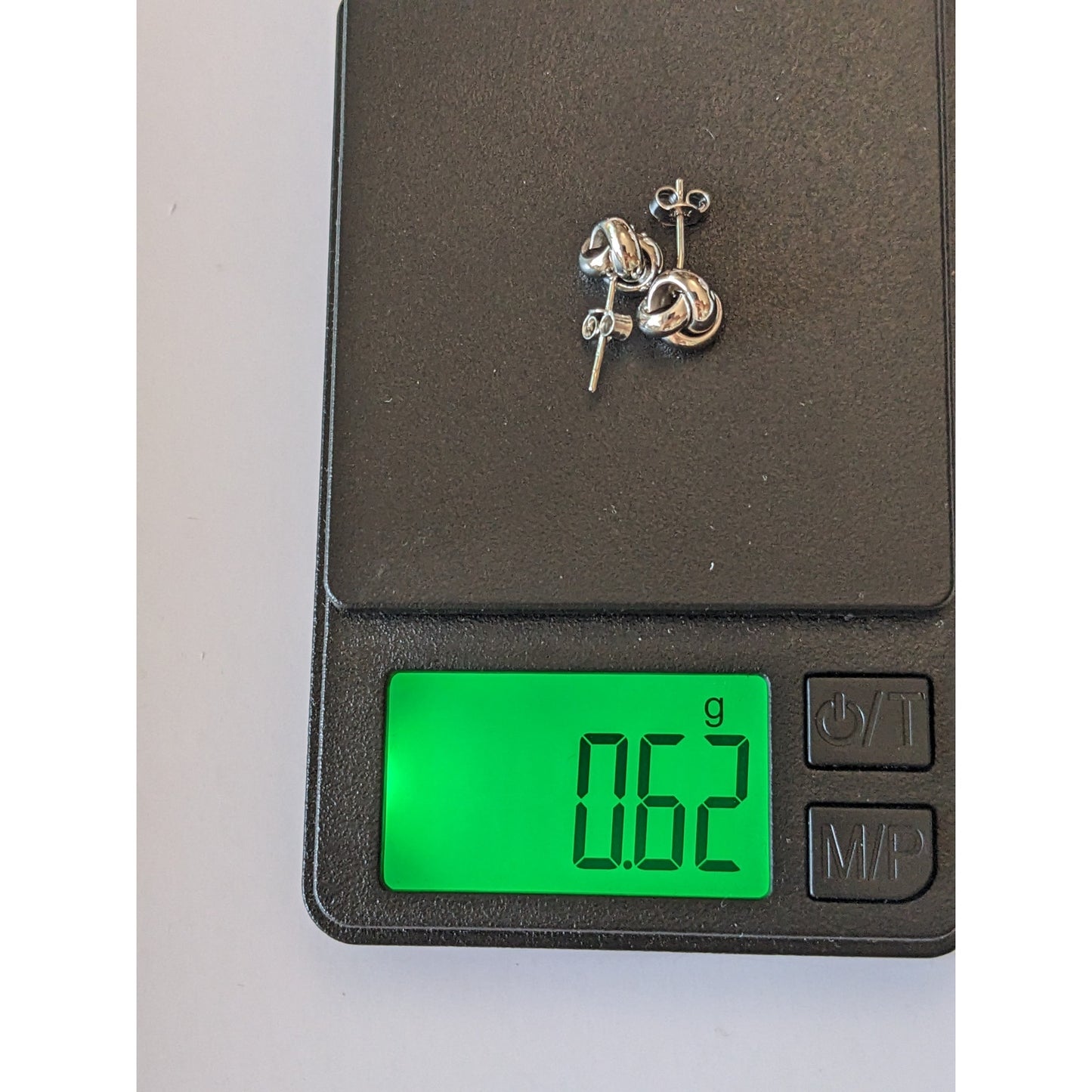 Vintage 14k White Gold Italy Love Knot Stud Earrings 0.62g