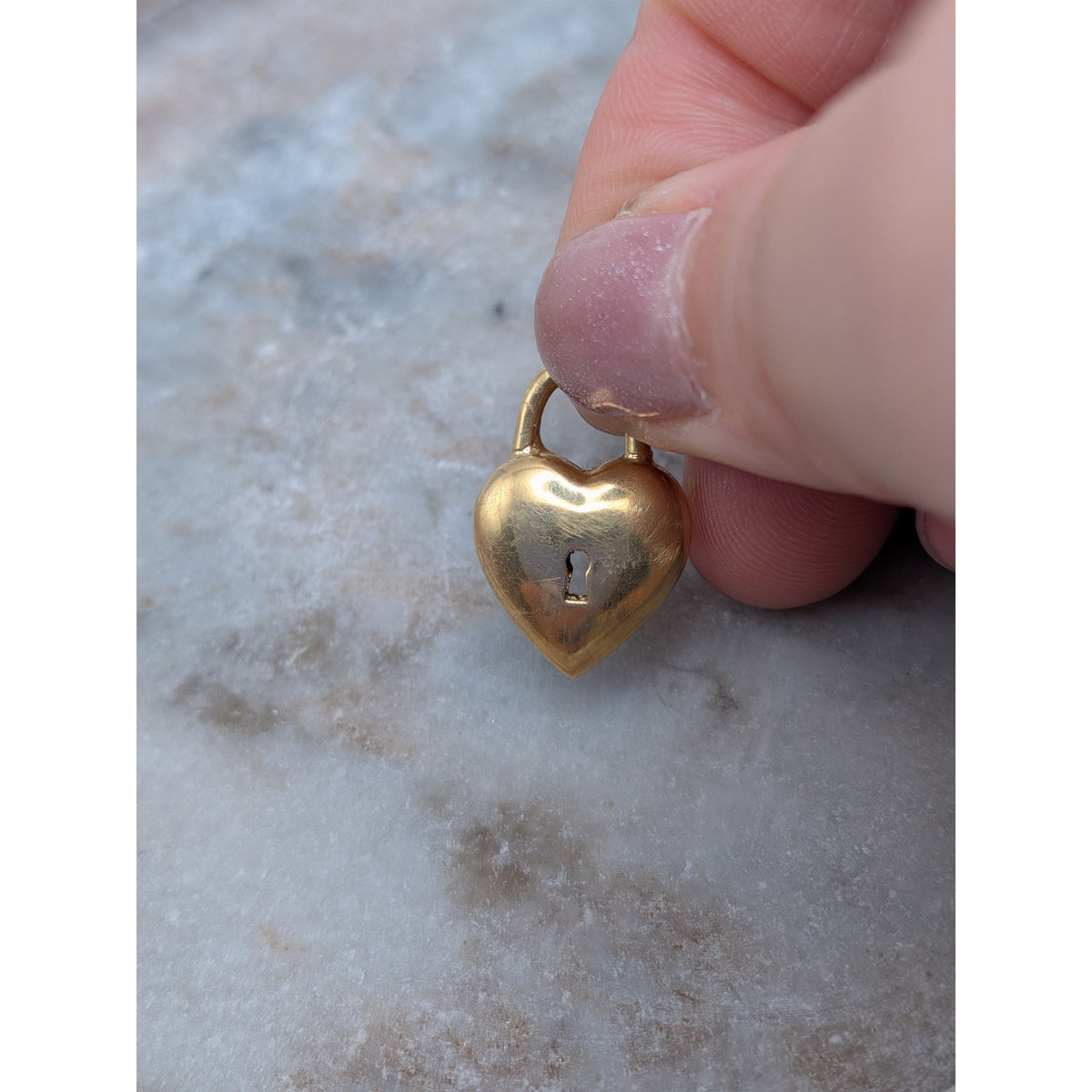 Vintage Unmarked 18k Solid Gold 3D Heart Shaped Padlock Charm
