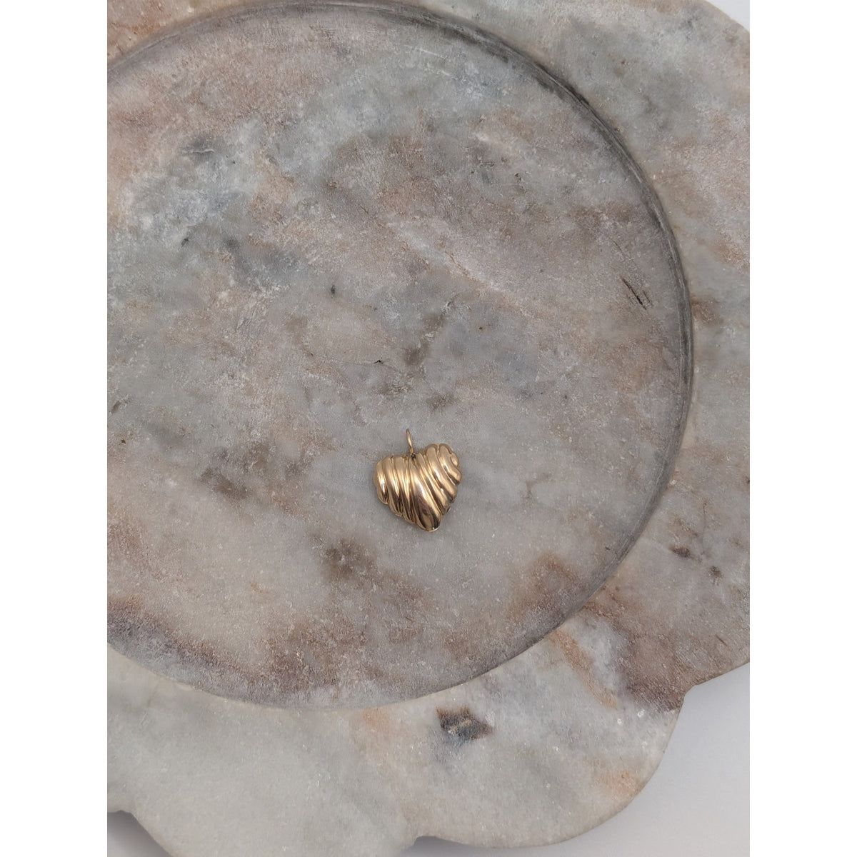 Vintage 14k Solid Yellow Gold 3D Hollow Sculpted Heart Charm