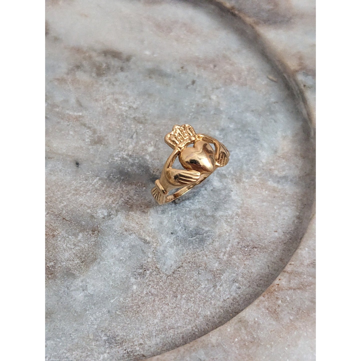 Vintage 14k Yellow Gold Fede Gimmel Claddagh Ring Size 5.75