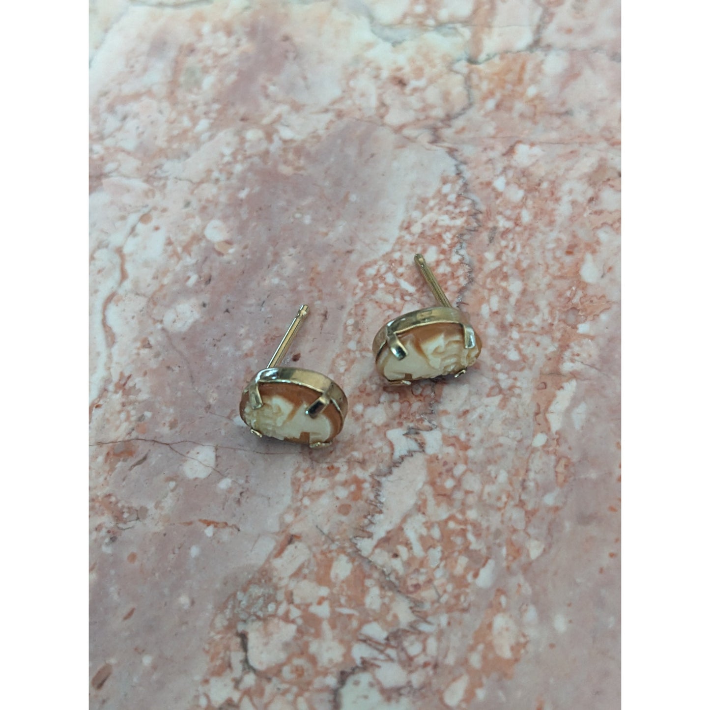 Vintage 10k Yellow Gold Cameo Carved Portrait Stud Earrings
