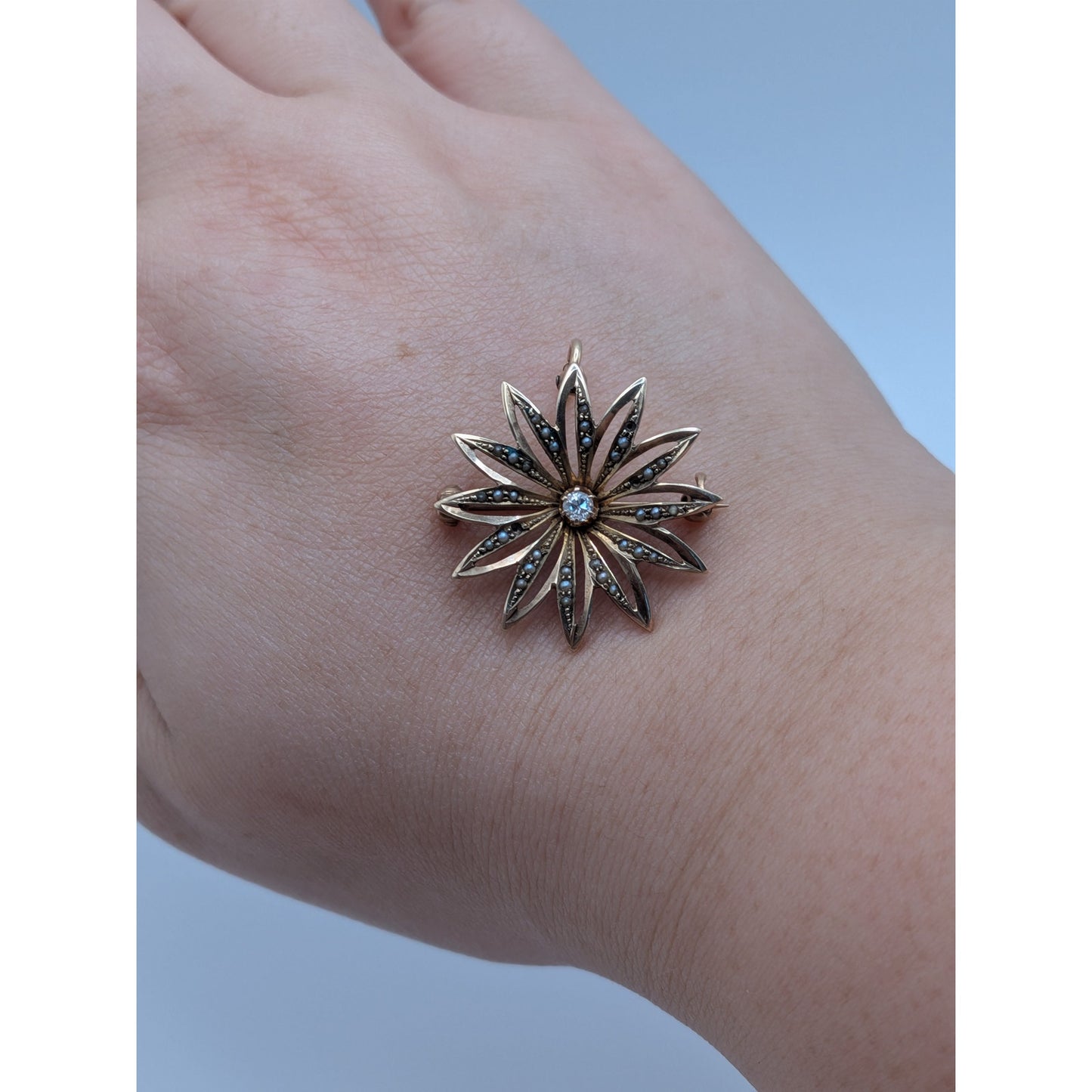 FLAW Vintage 10k Yellow Gold Seed Pearl Diamond Star Brooch Pendant