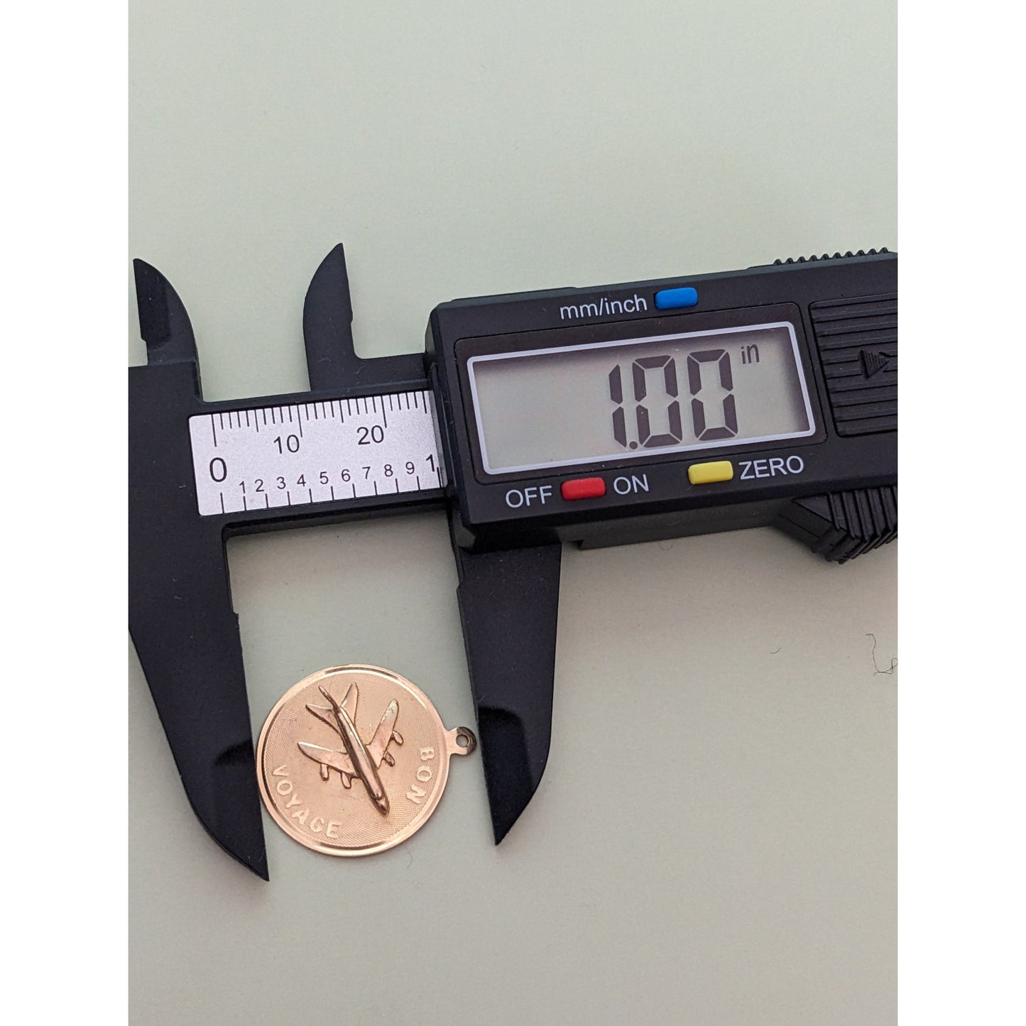 FLAW Vintage 14k MCM Bon Voyage Airplane Circle Pendant