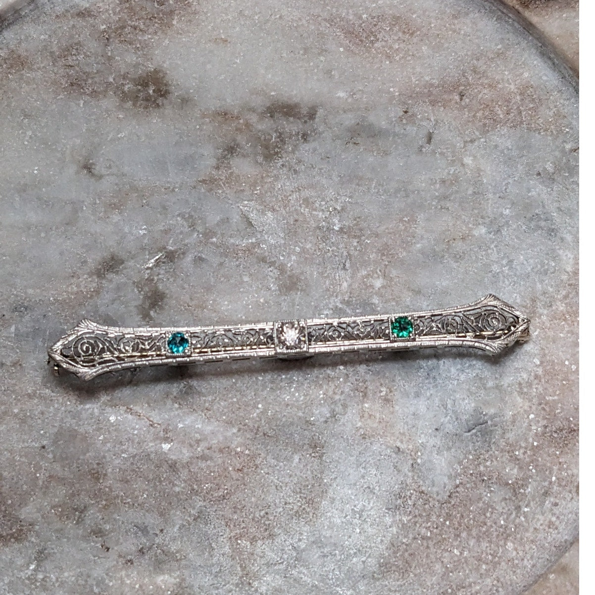Vintage 18k White Gold Filigree Bar Brooch 0.25ct European Diamond & 2 emeralds