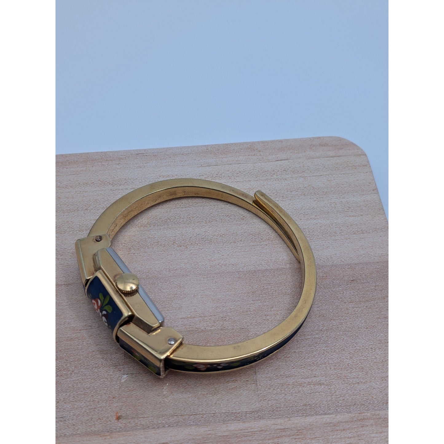 Vintage Ritma Gold Tone Peekaboo Manual Watch Blue Enamel Flowers