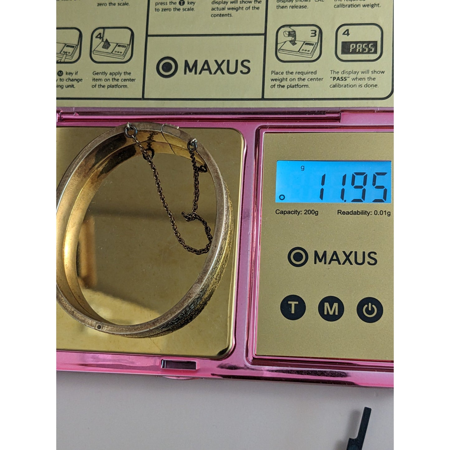 Vintage Unmarked 10k Yellow Gold Hollow Bangle Bracelet with Flower Etchings