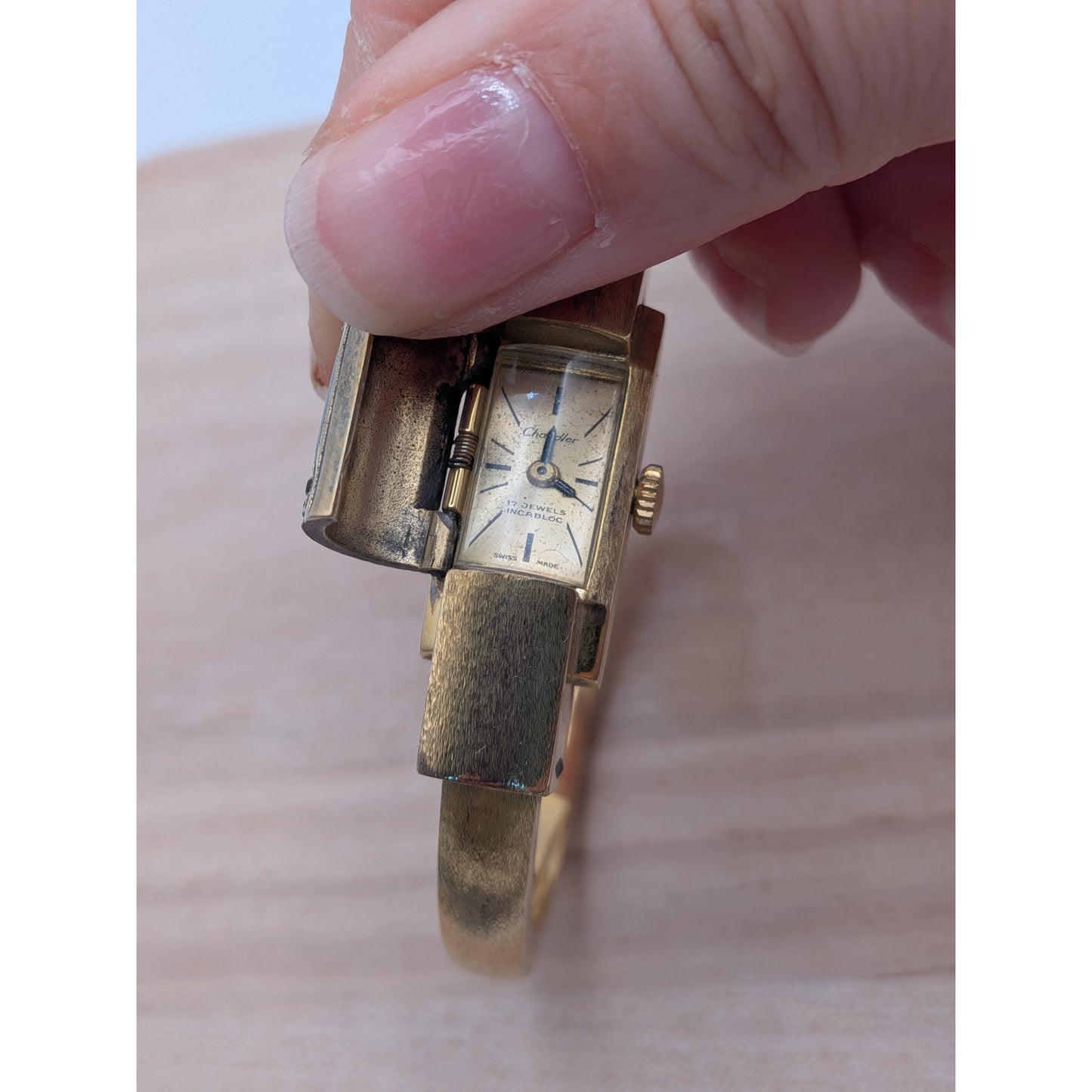 Vintage Chandler Gold Tone Peekaboo Watch Brown Enamel and Stars