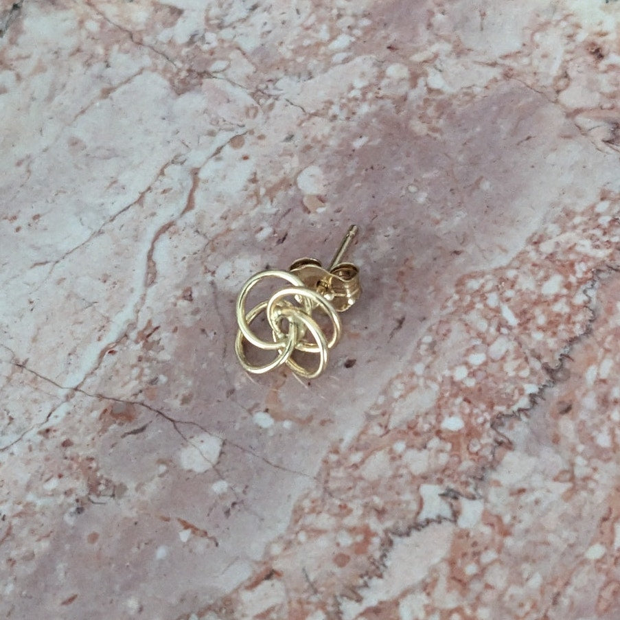 Estate 14k Yellow Gold Single Tiny Dainty Love Knot Stud Earring ONE PIECE ONLY