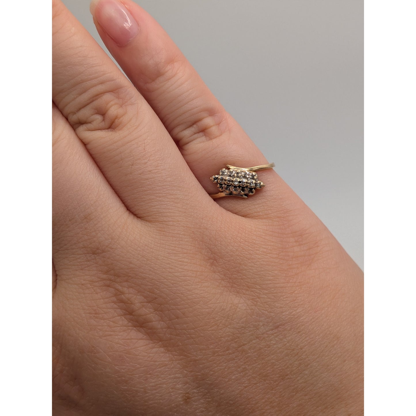 Vintage 10k Yellow Gold Diamond Cluster Ring Size 5.75