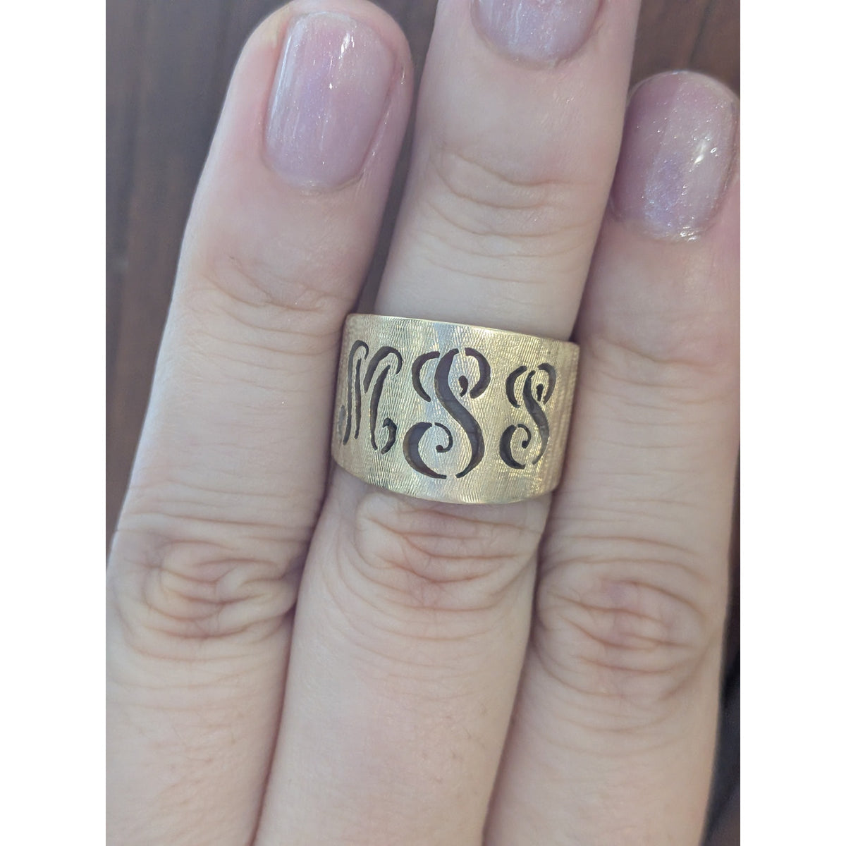 Vintage 14k Solid Yellow Gold Wide Cigar Ring Size 6 with "MSS" Monogram