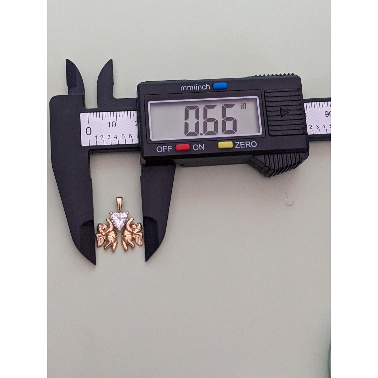 Vintage 14k Yellow Gold Cherubs Holding CZ Heart Pendant