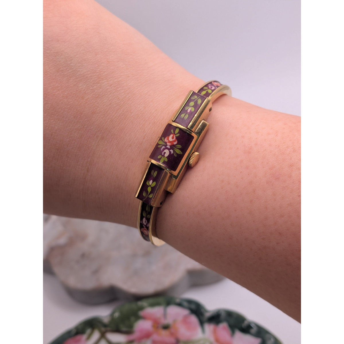 Vintage Ritma Gold Tone Peekaboo Manual Watch Deep Red Enamel Painted Flowers
