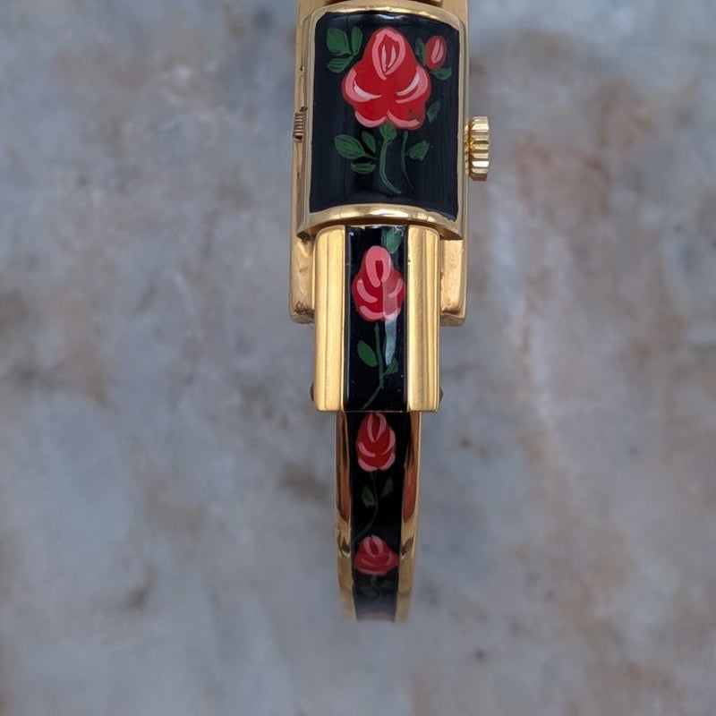 Vintage Chandler MANUAL Gold Tone Peekaboo Dainty Watch Black Enamel Red Roses