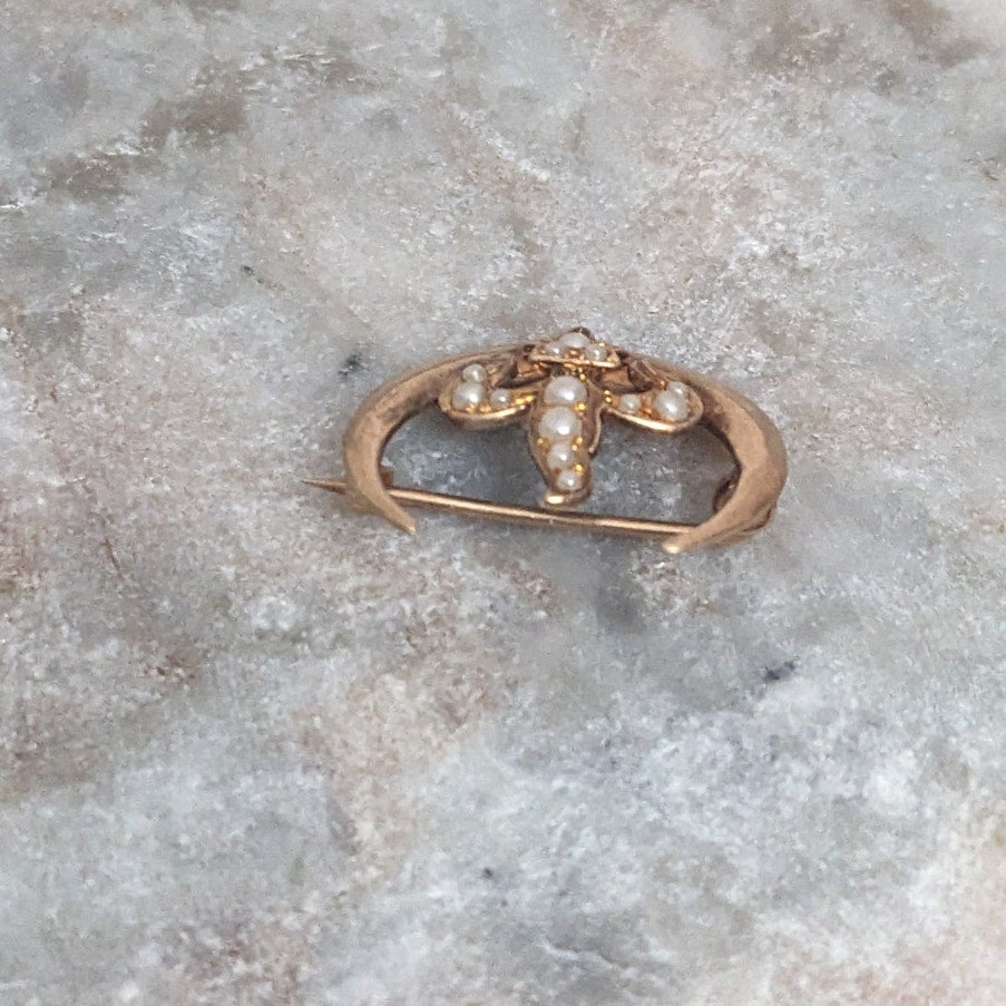 Vintage 14k Yellow Gold Fleur de Lis Seed Pearl on Crescent Moon Brooch