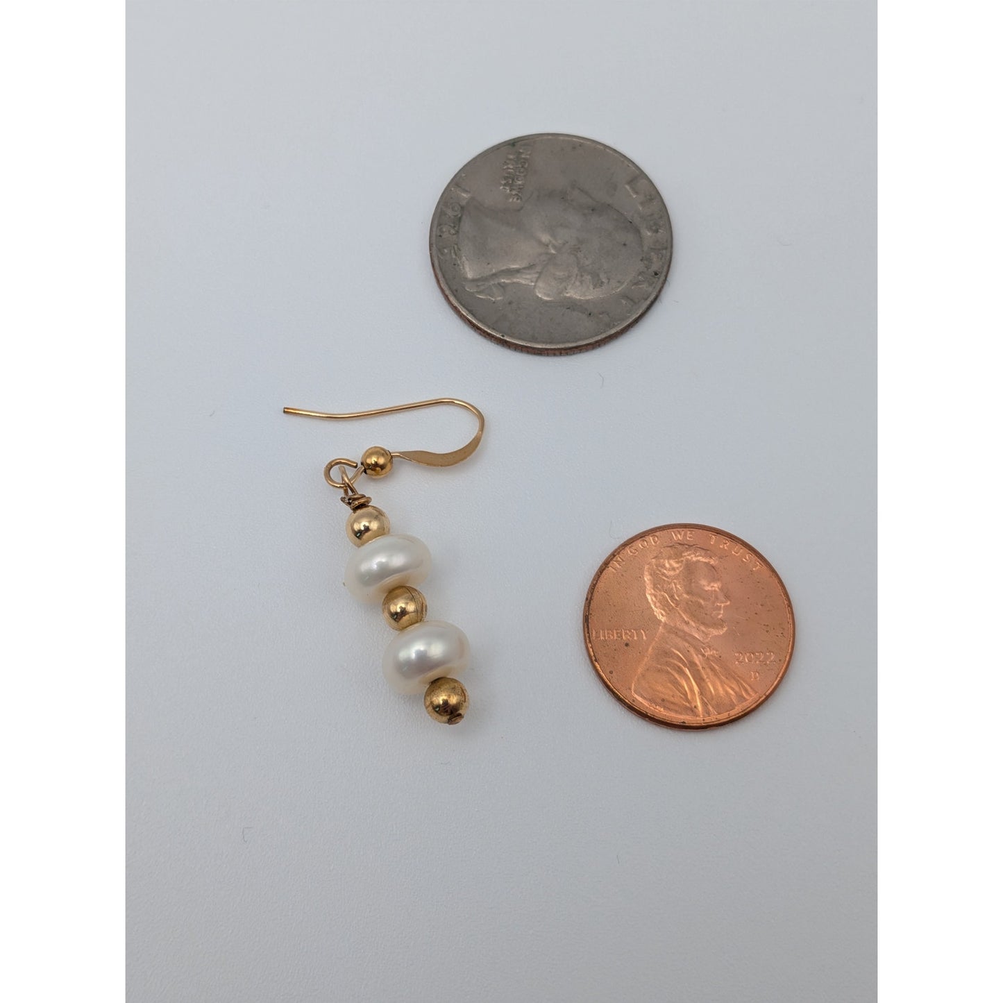 Vintage 10k Unmarked Yellow Gold and White Pearl Dangle Earrings