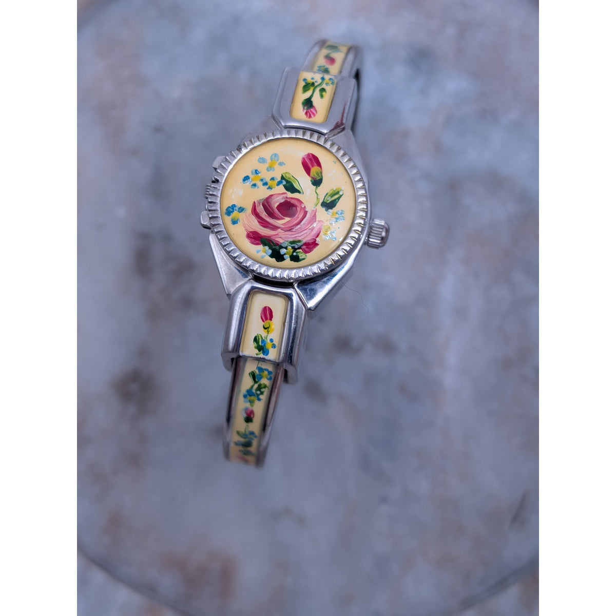 Vintage Soleil Silver Tone Peekaboo Watch Yellow Enamel Red Flowers