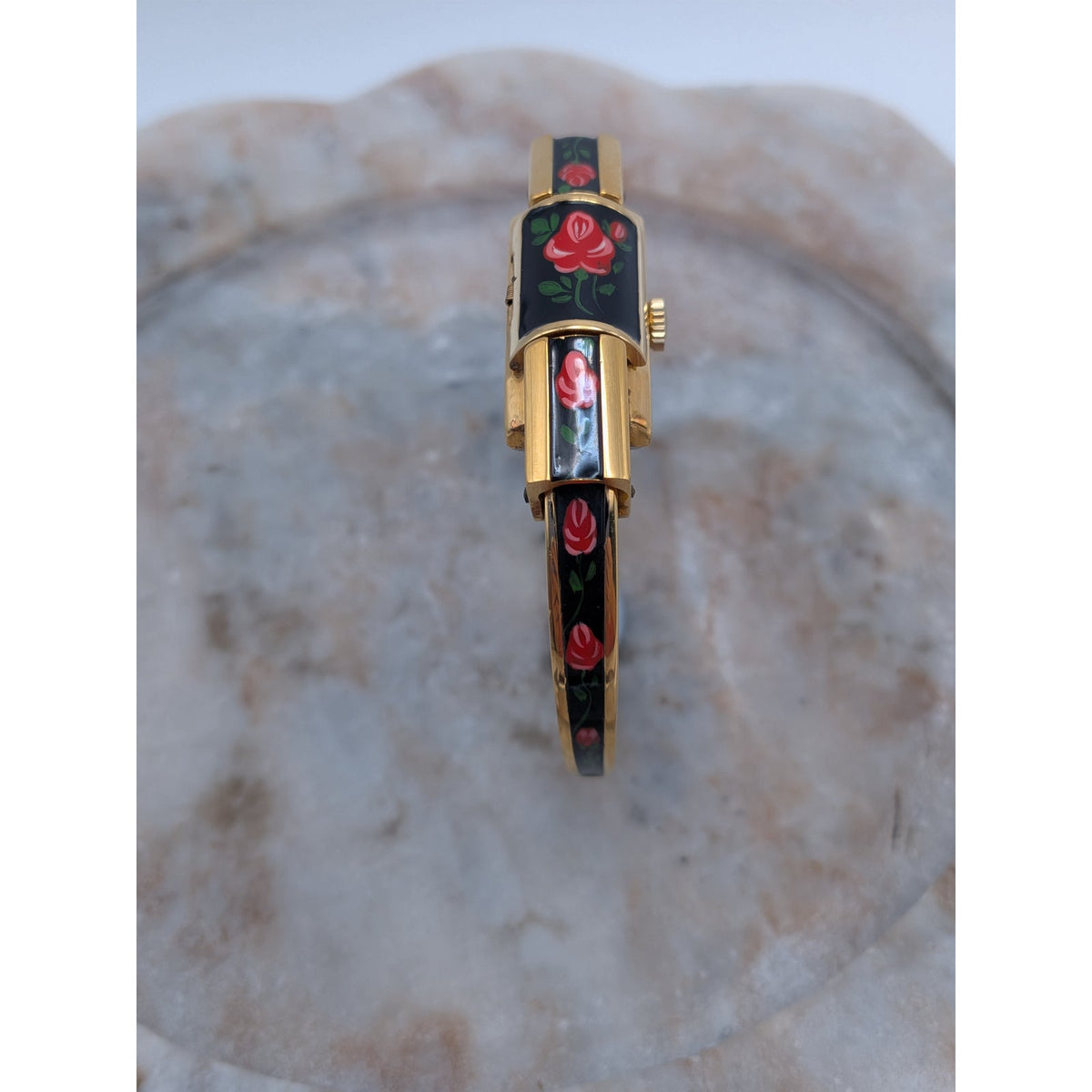 Vintage Chandler MANUAL Gold Tone Peekaboo Dainty Watch Black Enamel Red Roses