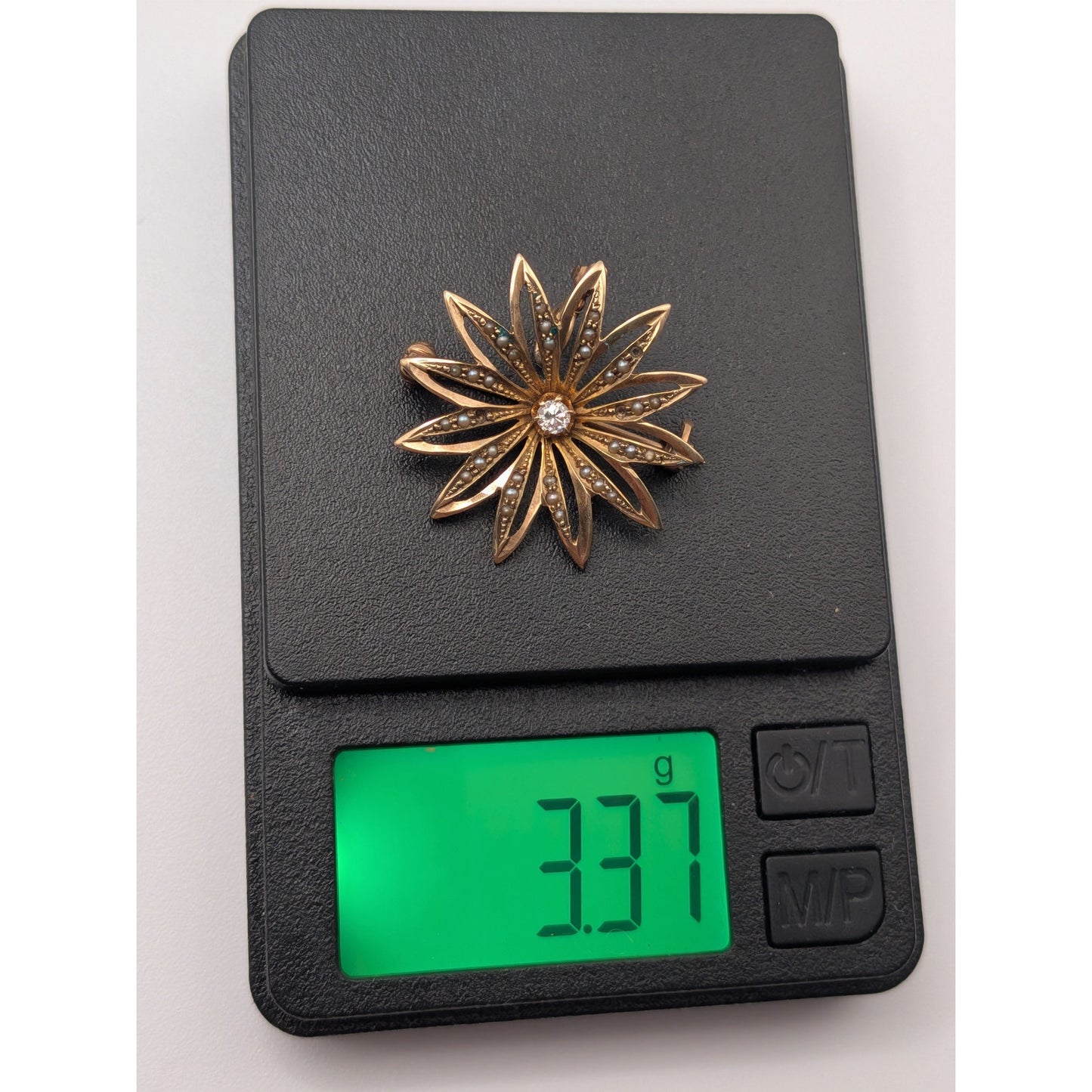 FLAW Vintage 10k Yellow Gold Seed Pearl Diamond Star Brooch Pendant