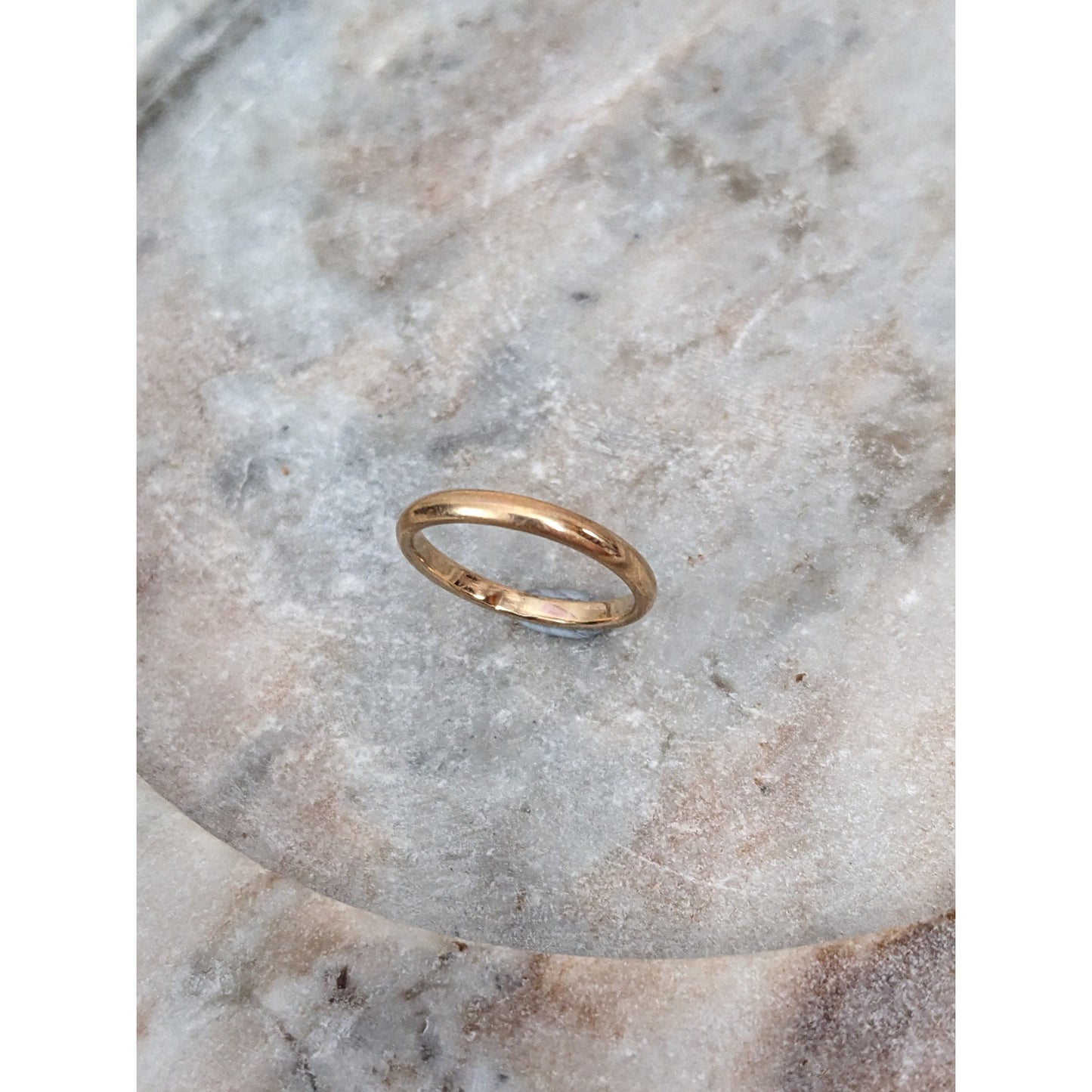 FLAW Vintage 14k Yellow Gold Art Carved Simple Wedding Band Ring Size 5.5