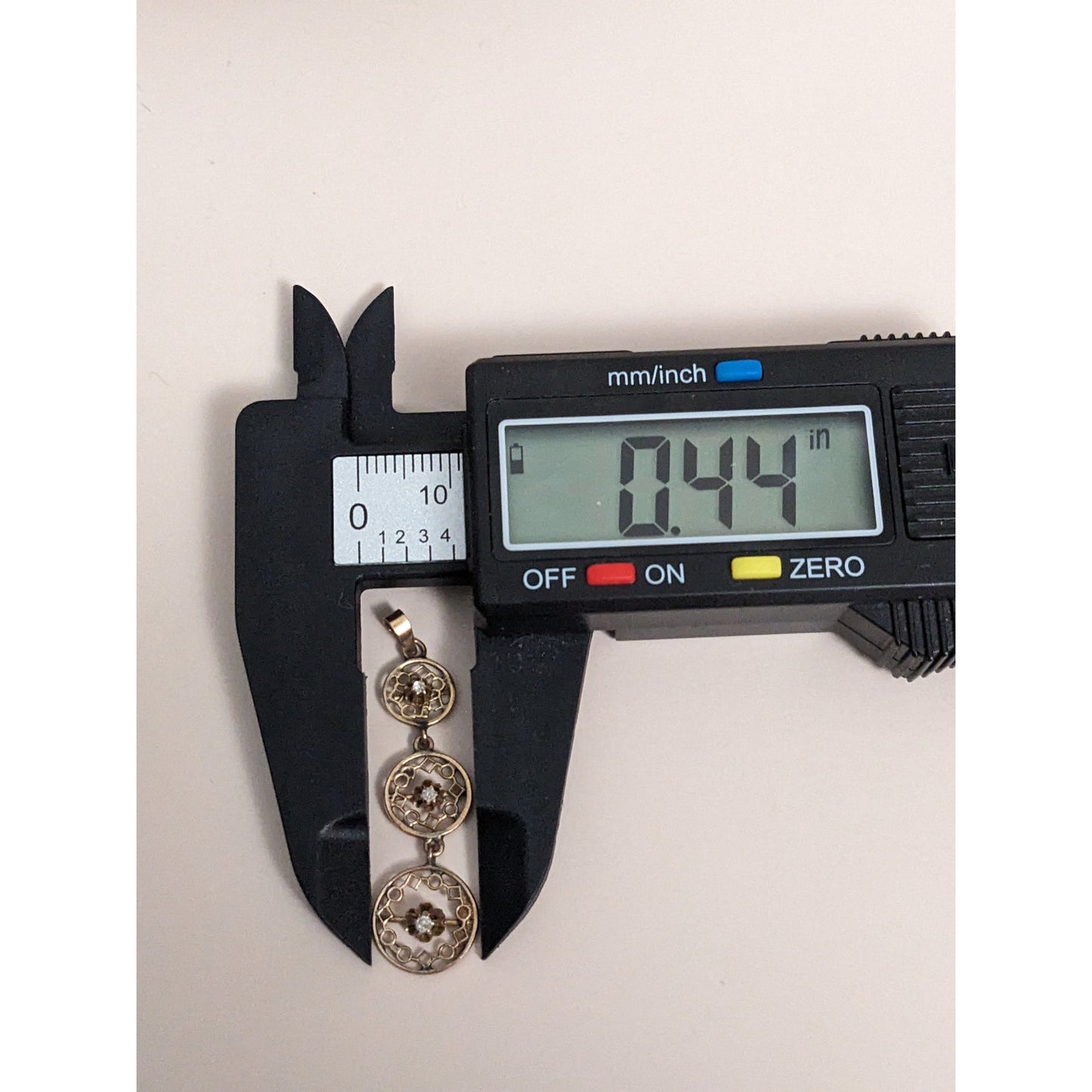 Antique 10k Gold Triple Drop Circular Filigree with Diamond Accent Pendant