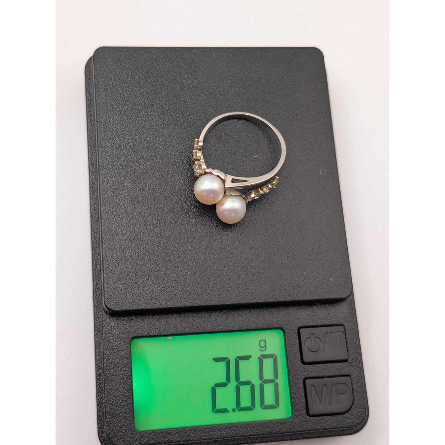 Vintage 10k White Gold Diamond and Pearl Bypass Ring Size 6