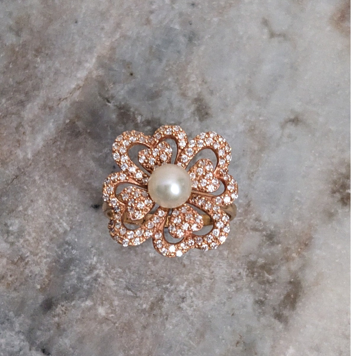 Vintage 14k Rose Gold Faux Pearl White Stone Accent Heart Clover Ring Size 8.25