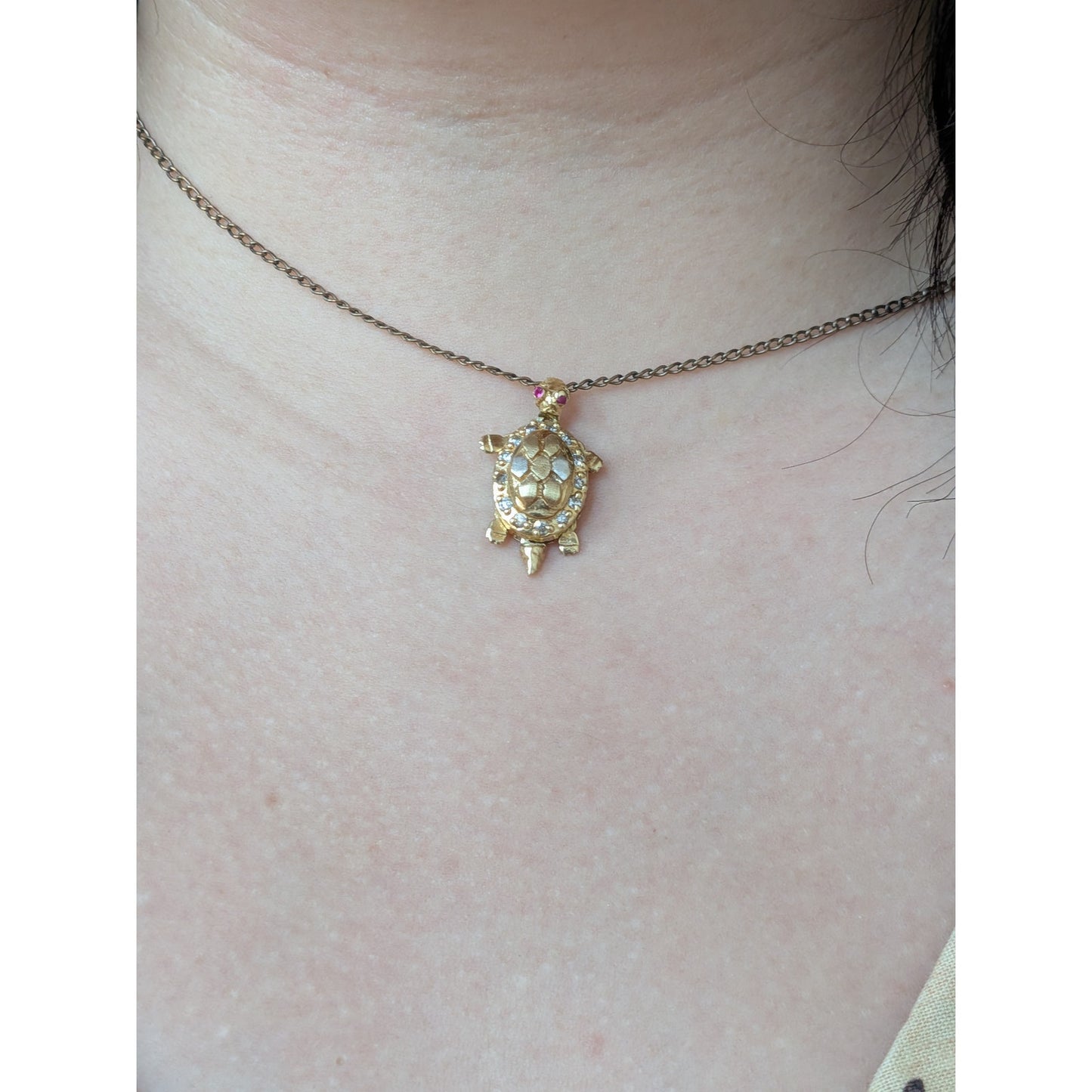 Vintage Unmarked 10k Gold Articulated Sea Turtle Pendant