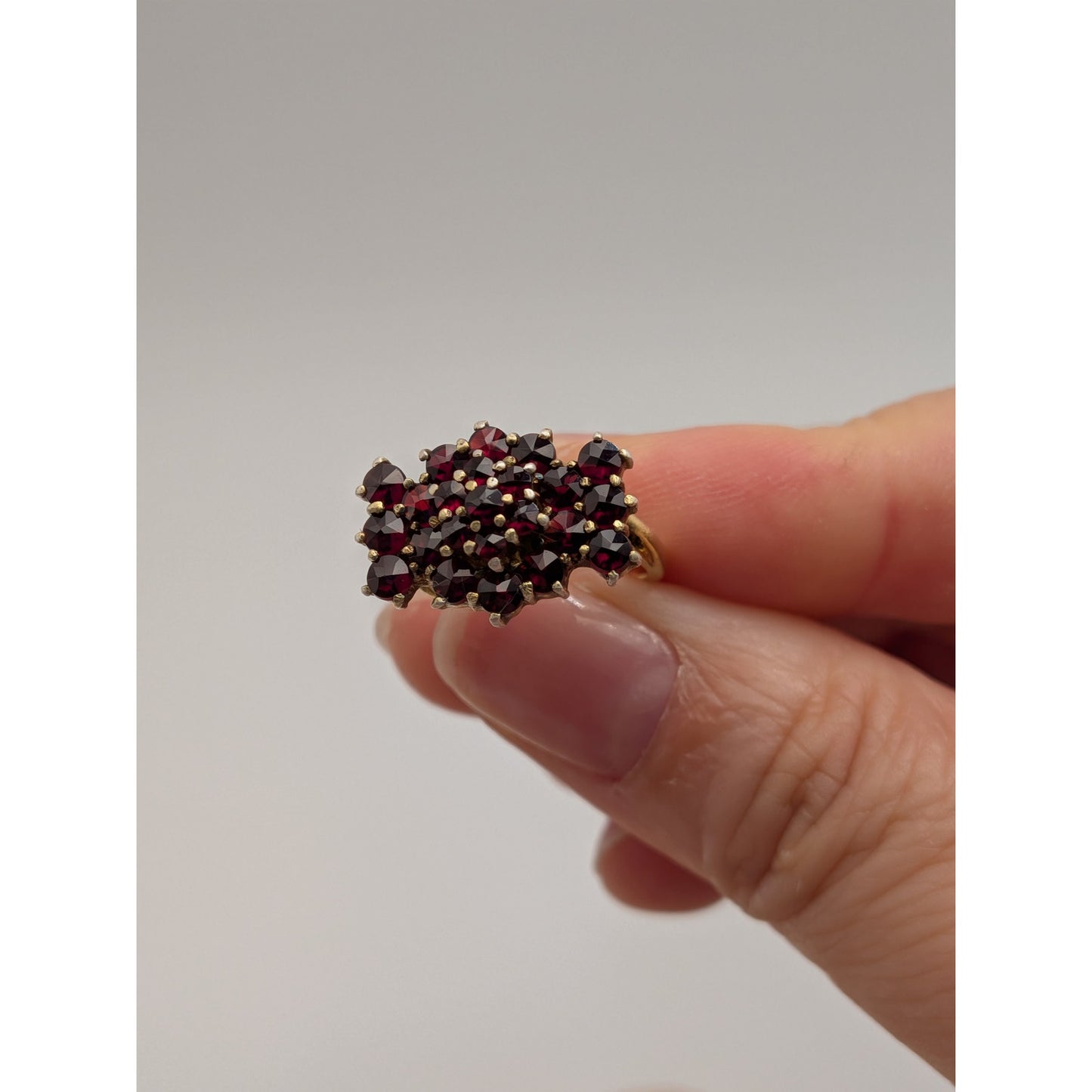 Vintage 10k Yellow Gold Garnet Cluster Ring Size 3.75
