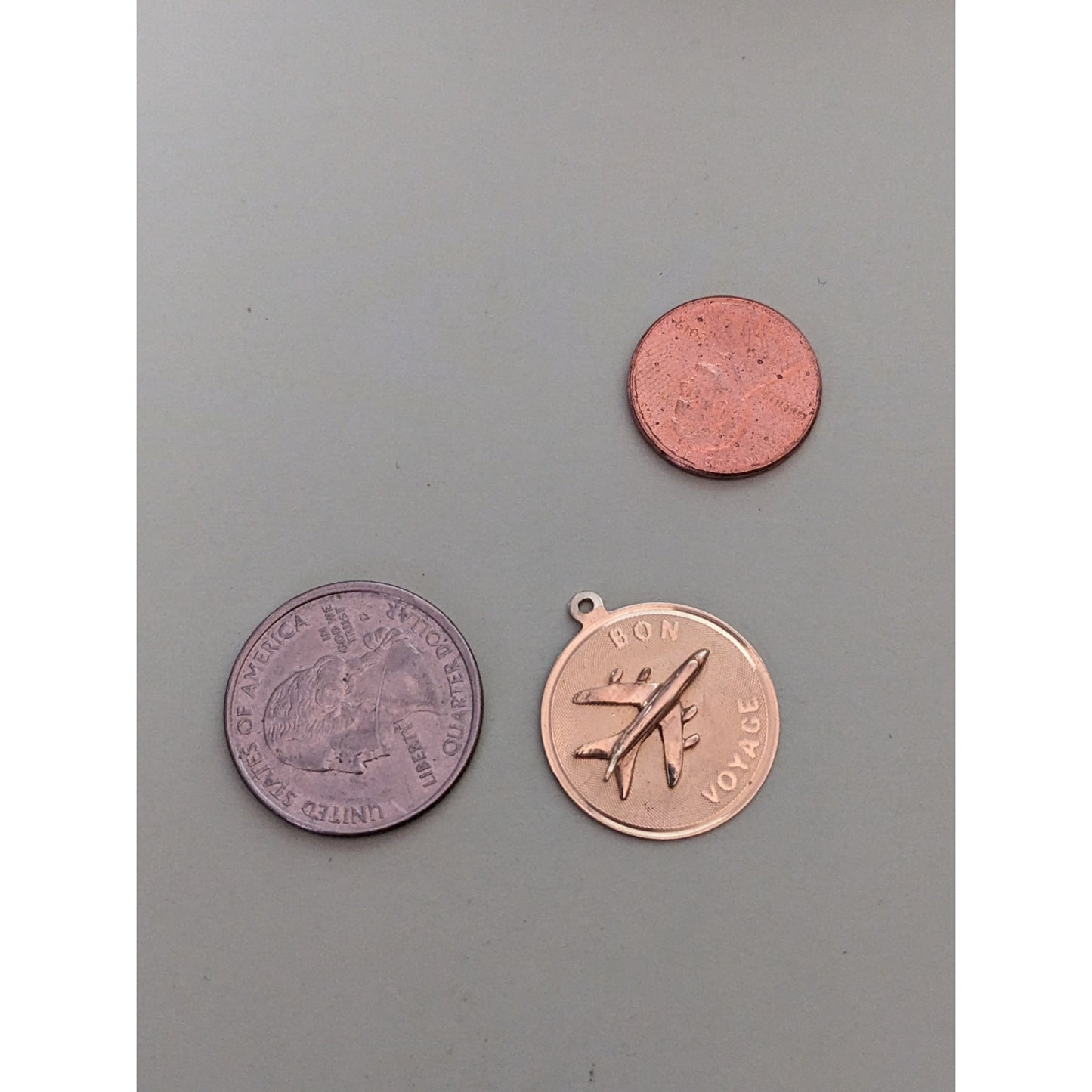 FLAW Vintage 14k MCM Bon Voyage Airplane Circle Pendant